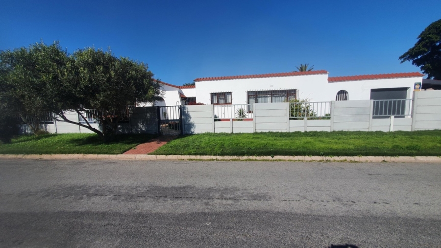 4 Bedroom Property for Sale in Saldanha Western Cape